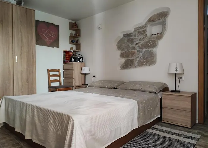 Skulka - Cres Island * Orlec