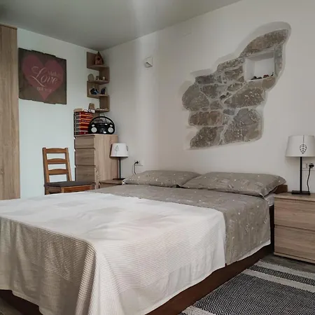 Skulka - Cres Island * Orlec